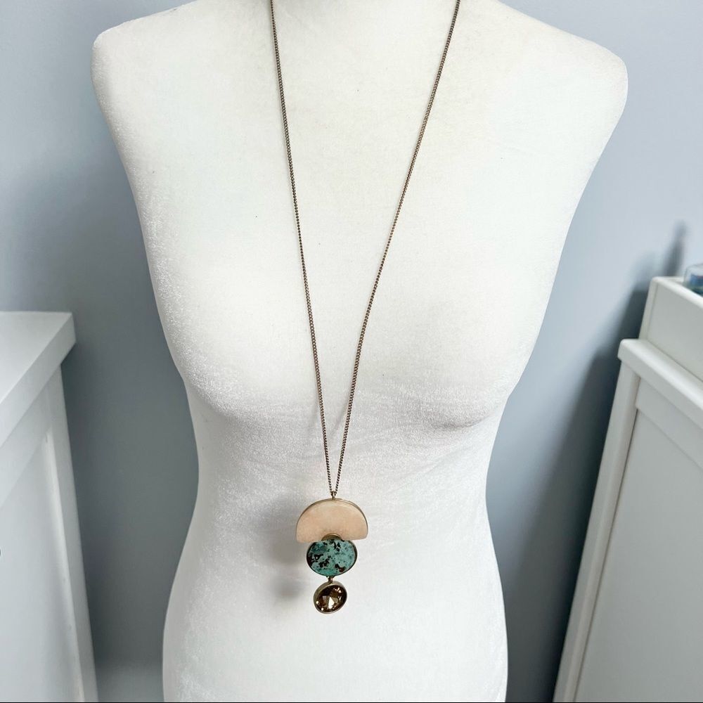 Long speckled stone and jewel boho style necklace